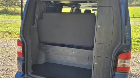 Big Blue – 2 berth Volkswagen campervan from 2010