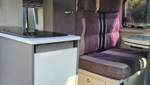 Camperlife – 4p Chausson bus uit 2019