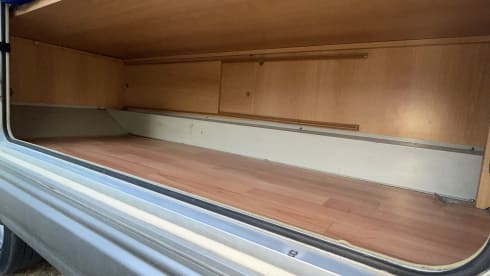 Patrizia – Fully equipped camper