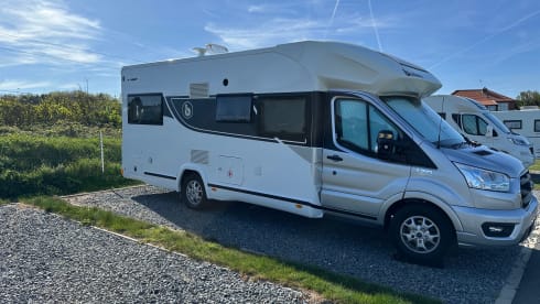 Maxi – 4 berth Benimar T482 automatic