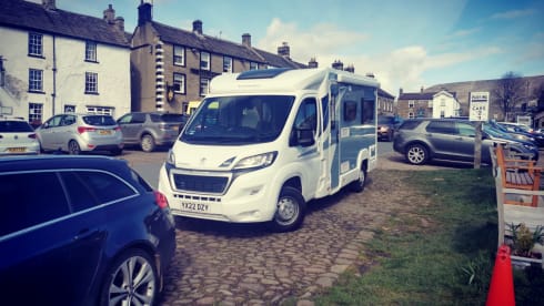 Daizy – Daizy 2022 luxury motorhome perfect for 2
