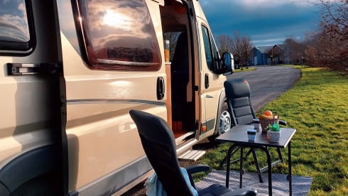 Camp Adventure  – 2p Hymer bus from 2013