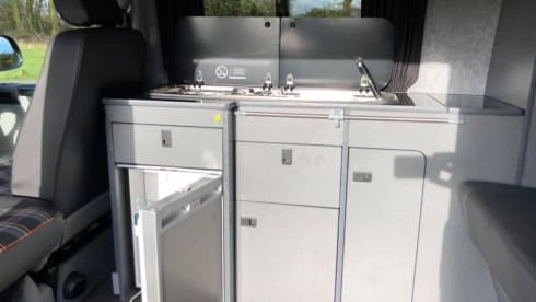 Arnold – "Arnie" T5 Volkswagen 2 Birth Campervan (5 Seater Fully Insured)