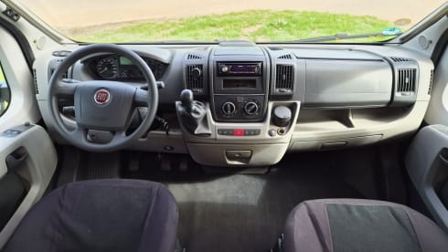 Fiat Adria Twin 640 buscamper  – Zweisitziger Fiat-Bus aus dem Jahr 2011