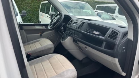 4p Volkswagen bus uit 2018