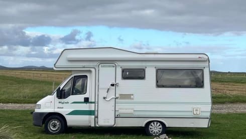 SEF – 4 berth Peugeot alcove from 1997