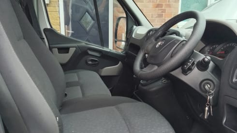 athena – 2014 Vauxhall Movano 3 berth campervan