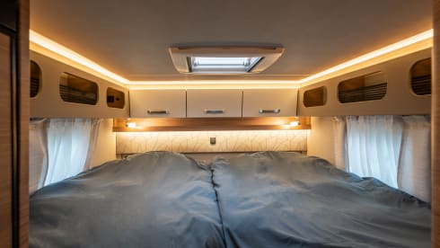 Pepper 2 – New and luxurious Topcamper, automatic transmission, air conditioning, and 180 hp! Our Pepper 2