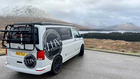 Archie – Luxury VW Campervan For Hire 