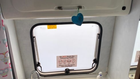 Elenor – Elenor, Ducato Clipper, 6 berth 6 belt on a normal car licence