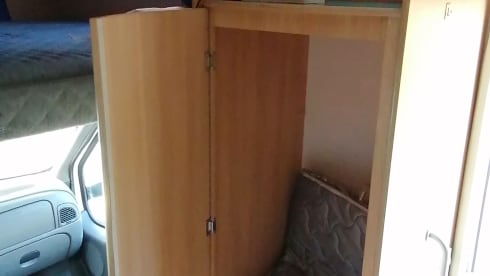 Capitano – The Captain's camper is already ready to leave.