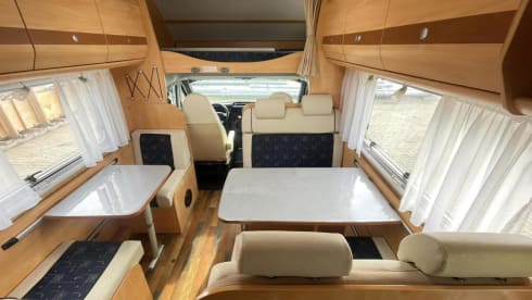 Family camper with bunk bed, 6 persons - Sunlight Alcove from 2009