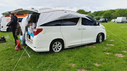 Mabel – Easy to drive, cosy automatic camper 