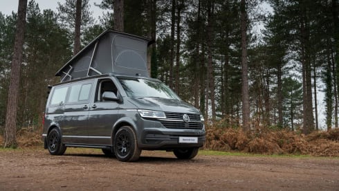 Hamish – VW California Surf | High Spec & Ultimate Comfort! 🚐✨