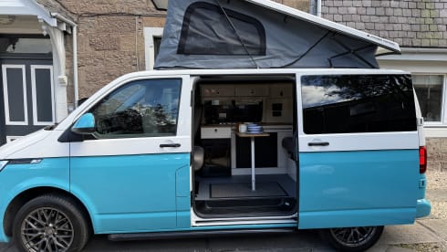 Jura – Jura - VW Transporter T6.1 4 Berth