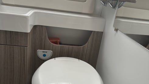 Maxi – 4 berth Benimar T482 automatic
