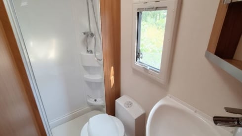 4p Weinsberg semi-integrated from 2016