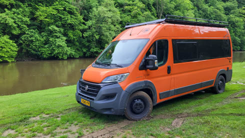 5 Person Fiat Ducato bus camper (built in 2017) (built in 2023)