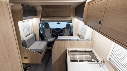 2025 Auto Trail Expedition C71