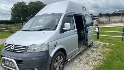 Lizzie  – 4 berth Volkswagen campervan from 2008