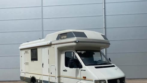 4p Volkswagen alcove from 1998