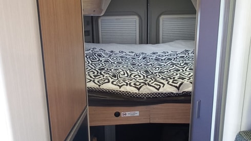 Bob – MAXIVAN KNAUS BOXLIFE 4 Real beds / 2 interior bedrooms