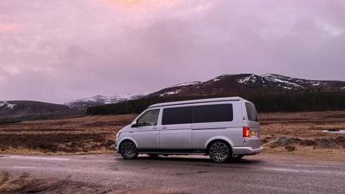 SM Campers – 4 berth VW Camper 2018