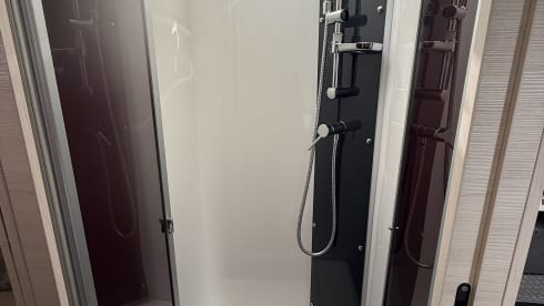 snurkmobiel – 4p Chausson semi-integrated uit 2021