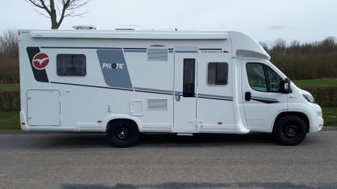 4p Pilote P 746 sensation Semi-Integral from 2020
