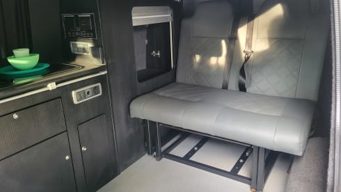 Rosie – 4 berth Volkswagen campervan from 2017