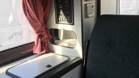 Celeste – VOLKSWAGEN T4 BILBOS 4 POSTI LETTO CAMPERVAN