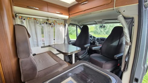 Fiat Adria Twin 640 buscamper  – Zweisitziger Fiat-Bus aus dem Jahr 2011