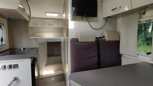 Theo – Rent a Carado V 337 Edition