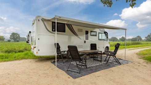 Luxury 4 p McLouis integral camper from 2023