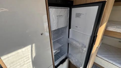 Bruce – 6 berth 707 Auto Roller 2026