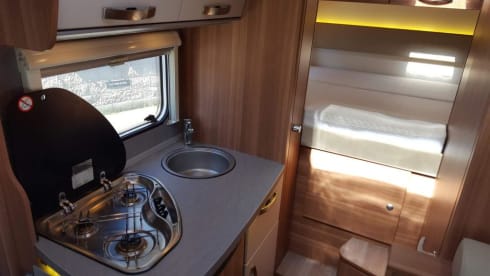 Molly – Molly - Family Ready - Fully Insured - 4 Berth - Dog Friendly 
