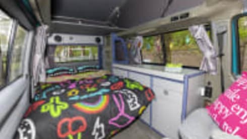 Happy - Cozy and robust VW T4 California with sleeping roof