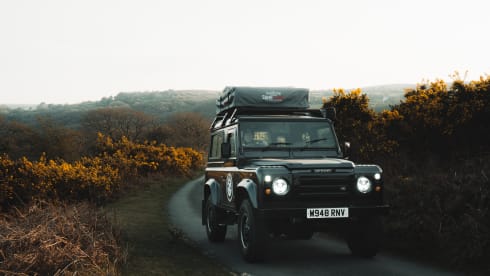 Waffle – Land Rover Dachaufbau mit 2 Schlafplätzen, Baujahr 2000