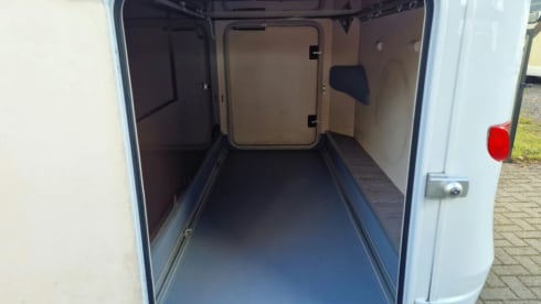 C06 – 2p Hobby halbintegriert ab 2018
