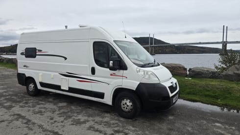 Boxer – 2 berth Peugeot Boxer campervan 