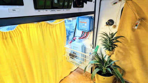 Gordino – 2p Volkswagen campervan from 2001