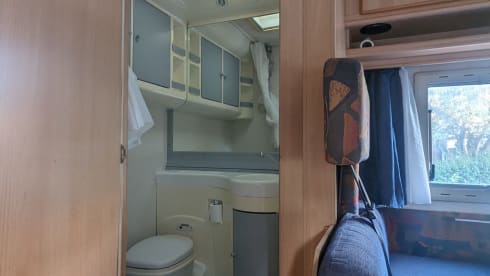 Dacha op wielen – 4p Eura Mobil alcove from 2000