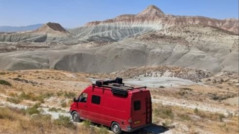 BussievanBassie – 2p Mercedes-Benz bus uit 2005