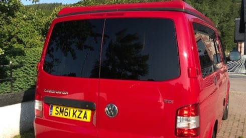 Stan – 4 berth Volkswagen Campervan - Stan