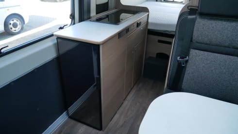 4-person Carado bus from 2020