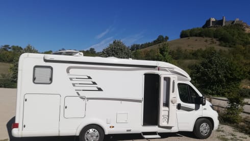 2p Hymer cl 588 semi-integrated from 2014