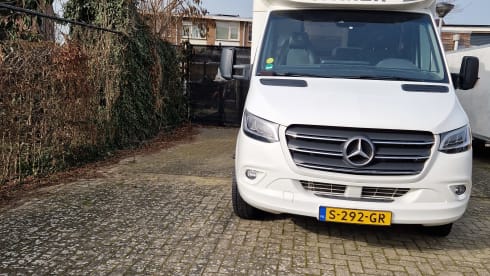 3p Hymer semi-integrated from 2026