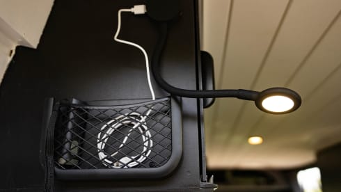 Gigi – 2p Mercedes Sprinter Off Grid (Bed 02m05!)