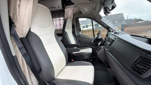 Superdeluxe Motorhome Automaat met krachtige motor