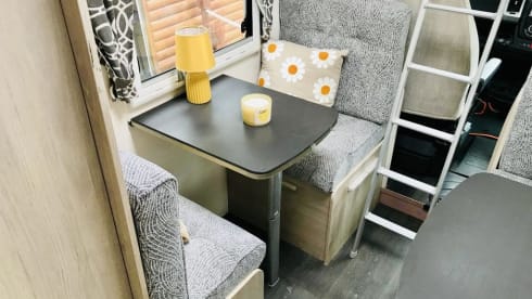 Flash – 7 berth Chausson 656 Flash  2019 2.3 Normal licence